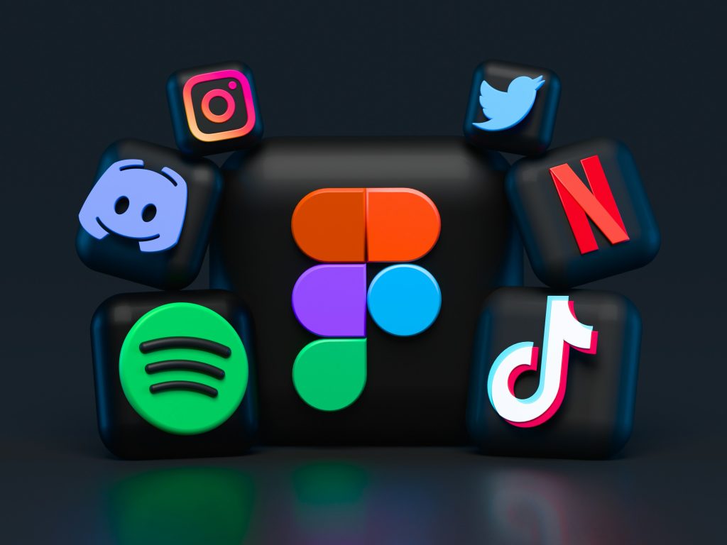 How Social Media Marketing Drives Traffic to Your Website